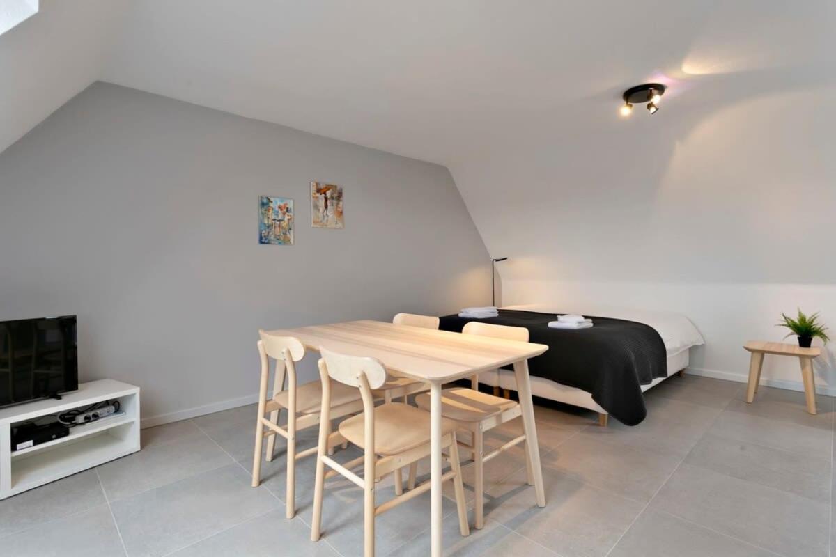 Huswell - Cozy And Roomy Studio With A Homely Feel Le Coq Extérieur photo